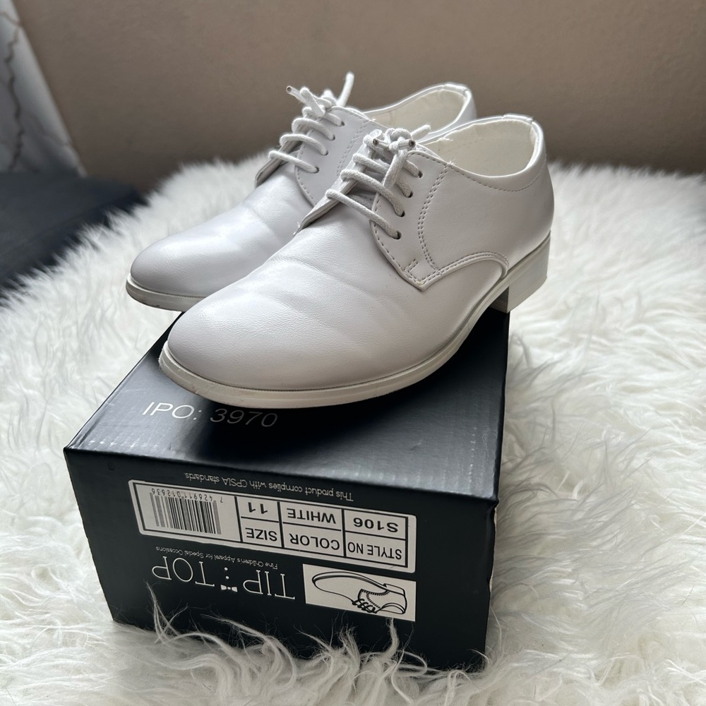 Toddlers White Dress Shoes